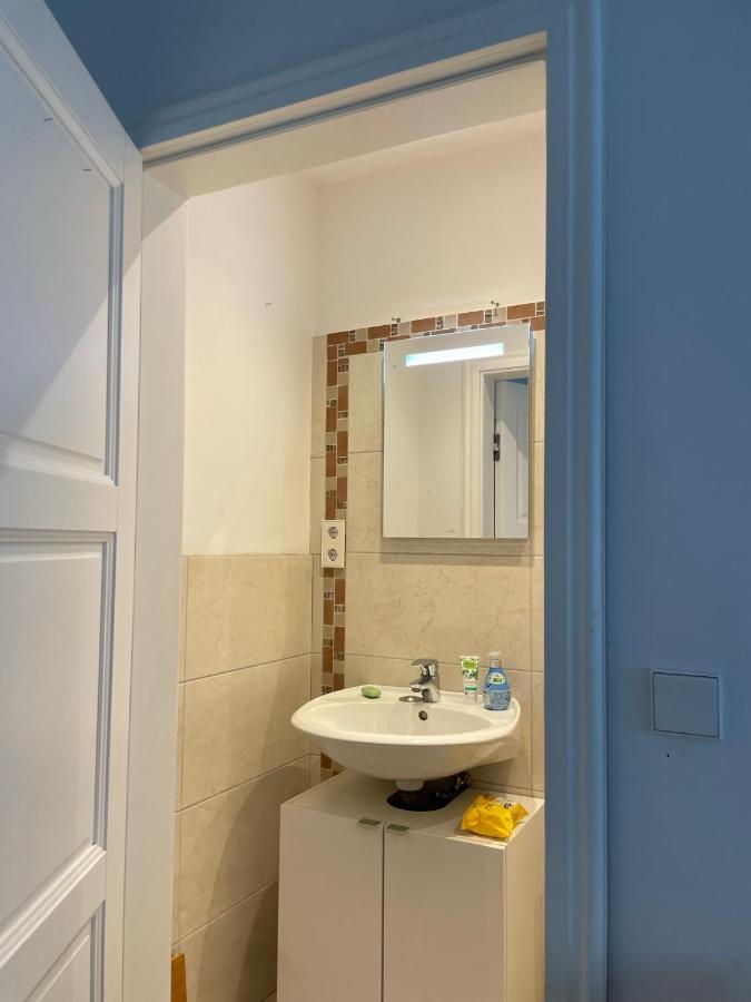 Private Room In Misburg, Hanover Экстерьер фото